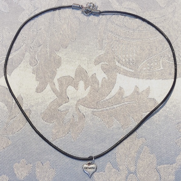 Jewelry - Gemini 🖤 necklace ♉️ Jewelry - Gemini 🖤 necklace ♉️